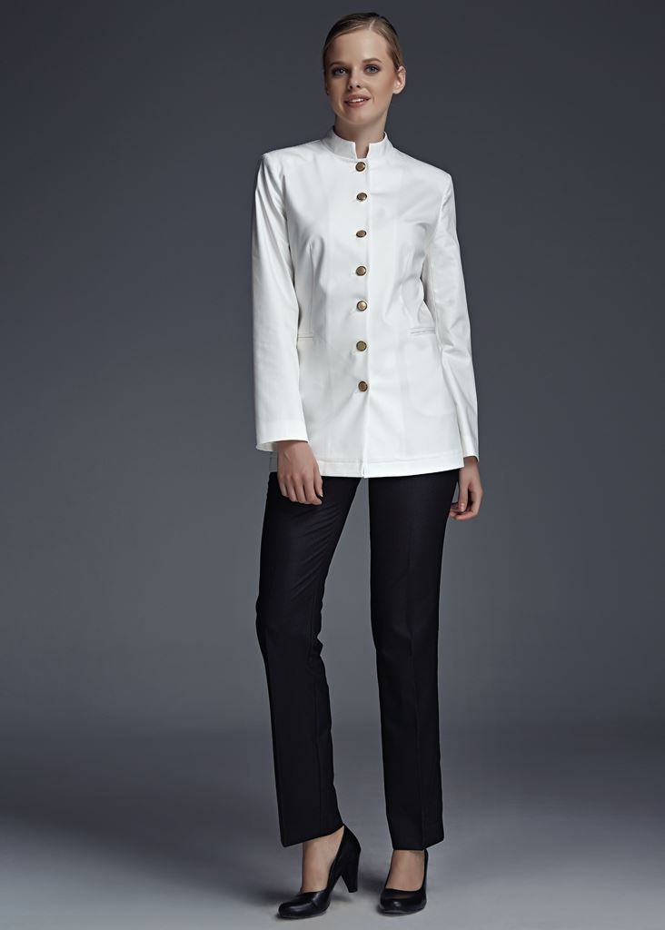 Climate-Appropriate Uniforms for Outdoor Hospitality Staff in Saudi Arabia