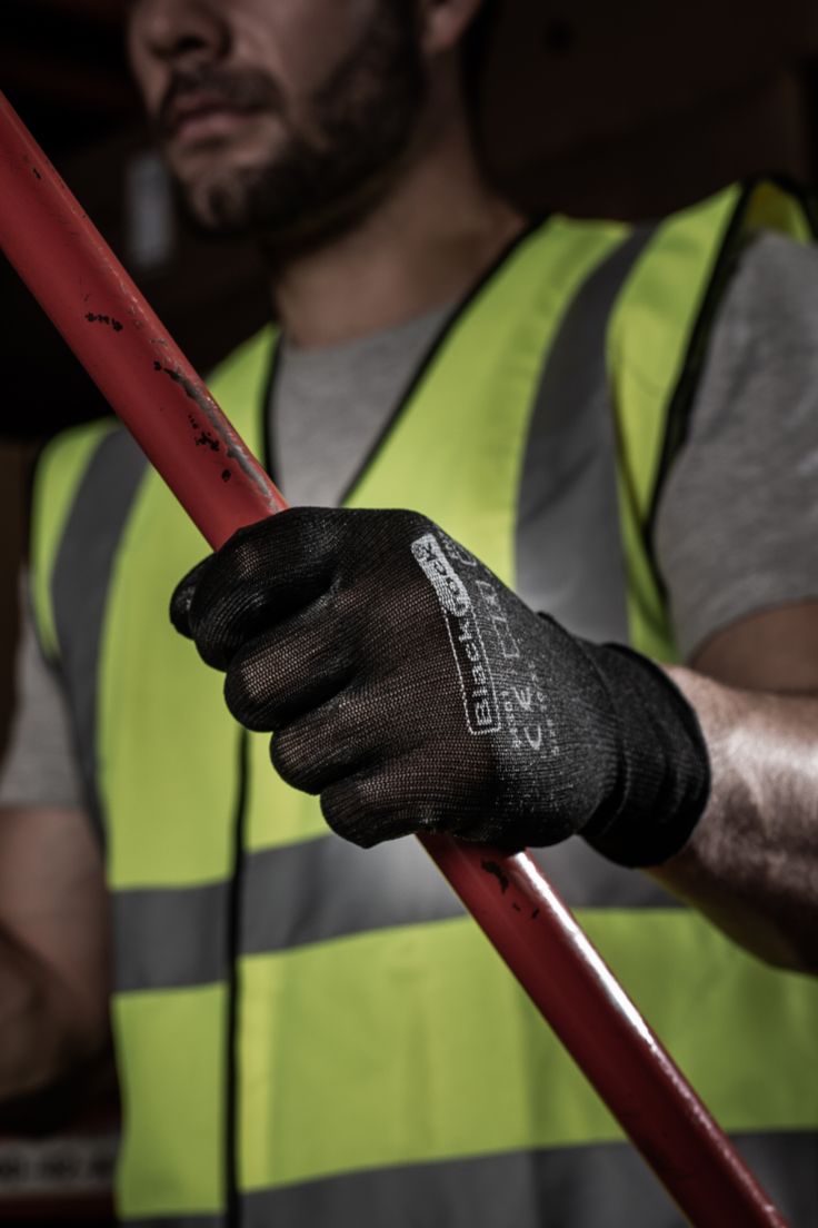 Uniform Needs for Specific Industries Construction Manufacturing Oil Gas Logistics in Ksa