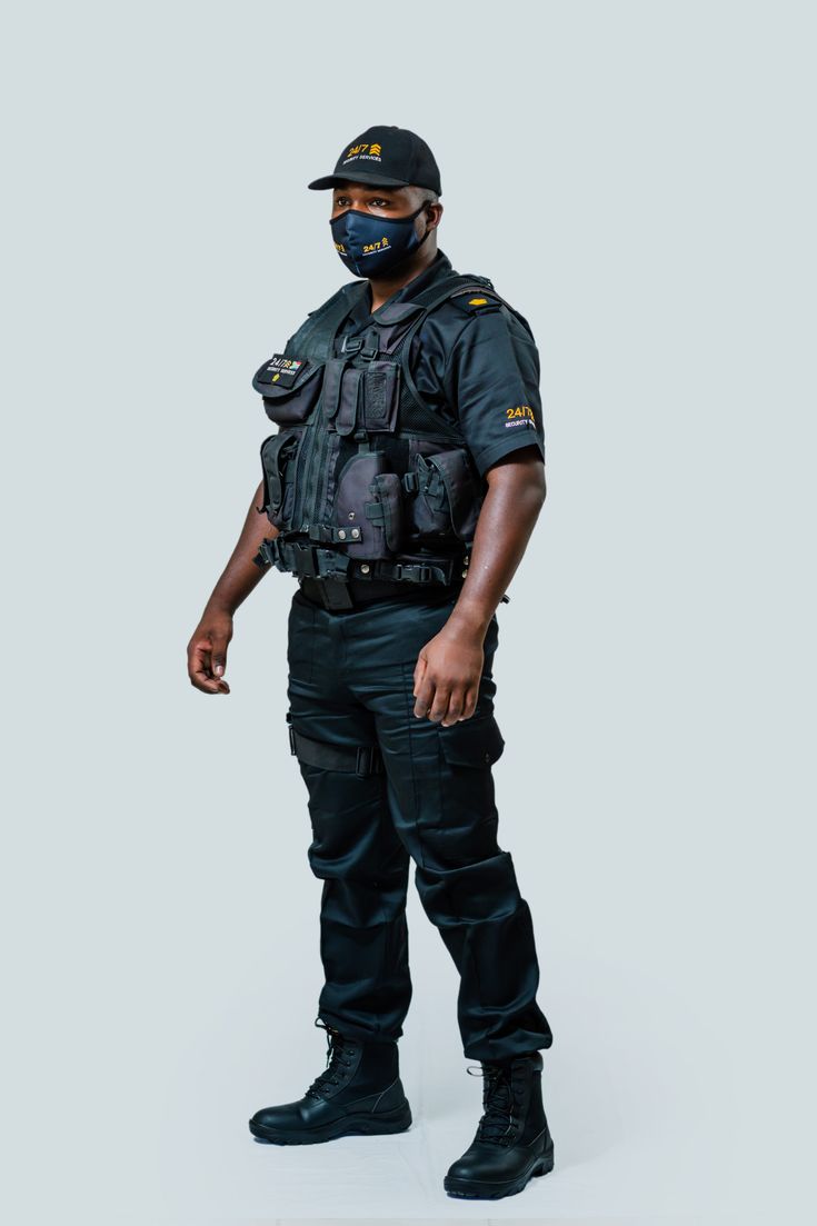 Footwear Options for Security Guards in Saudi Arabia